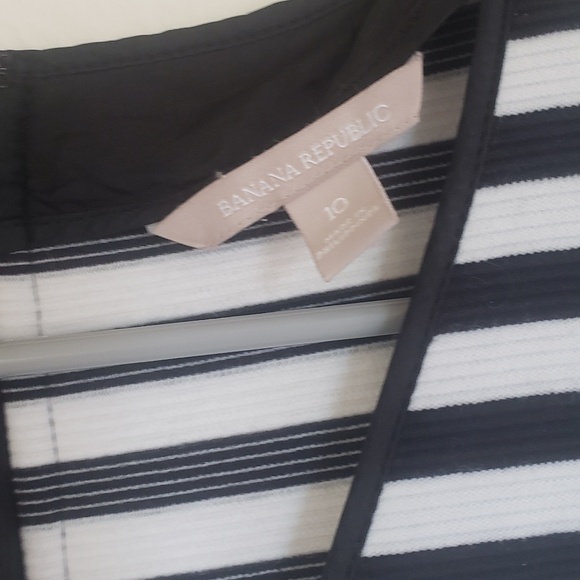 Black and White Striped Box Pleate Dress - Picture 2 of 4